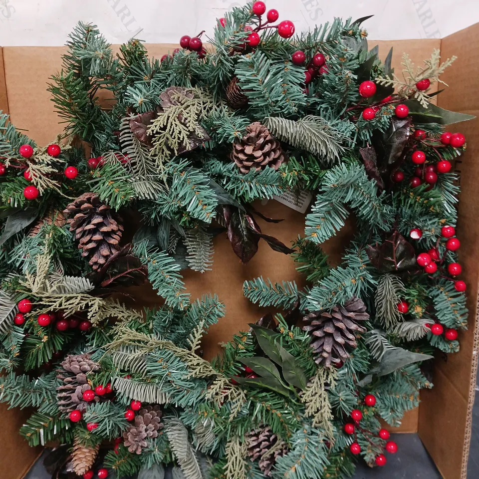 DESIGNER PRE-LIT RED BERRY CHRISTMAS WREATH - 80 CM