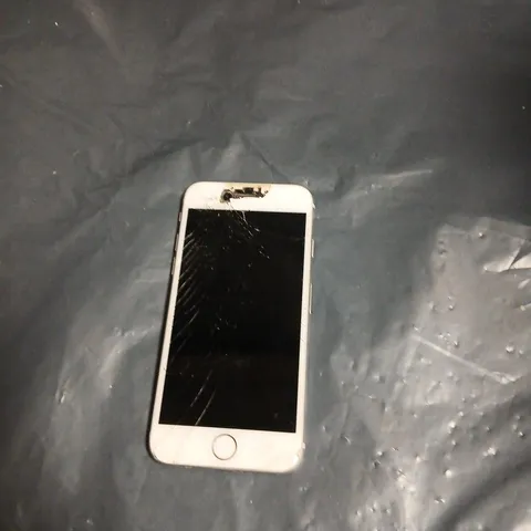 APPLE IPHONE (WHITE) – CRACKED FRONT SCREEN 