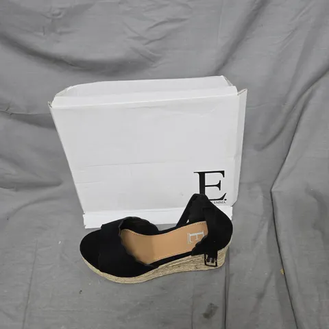 E SHOES BY EMMA WOMEN'S BLACK ESPADRILLE WEDGE SANDALS β UK 6