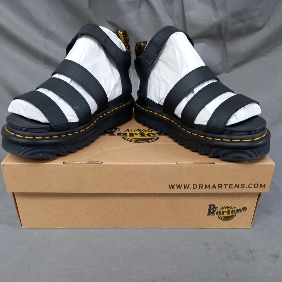 BOXED PAIR OF DR MARTENS BLAIRE OPEN TOE SANDALS IN BLACK UK SIZE 5