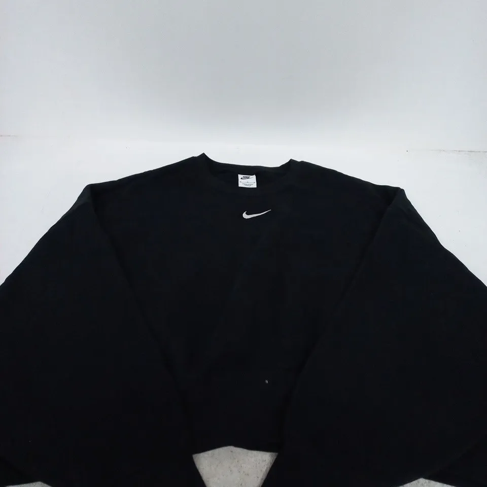 NIKE BLACK SWEATSHIRT – SIZE M