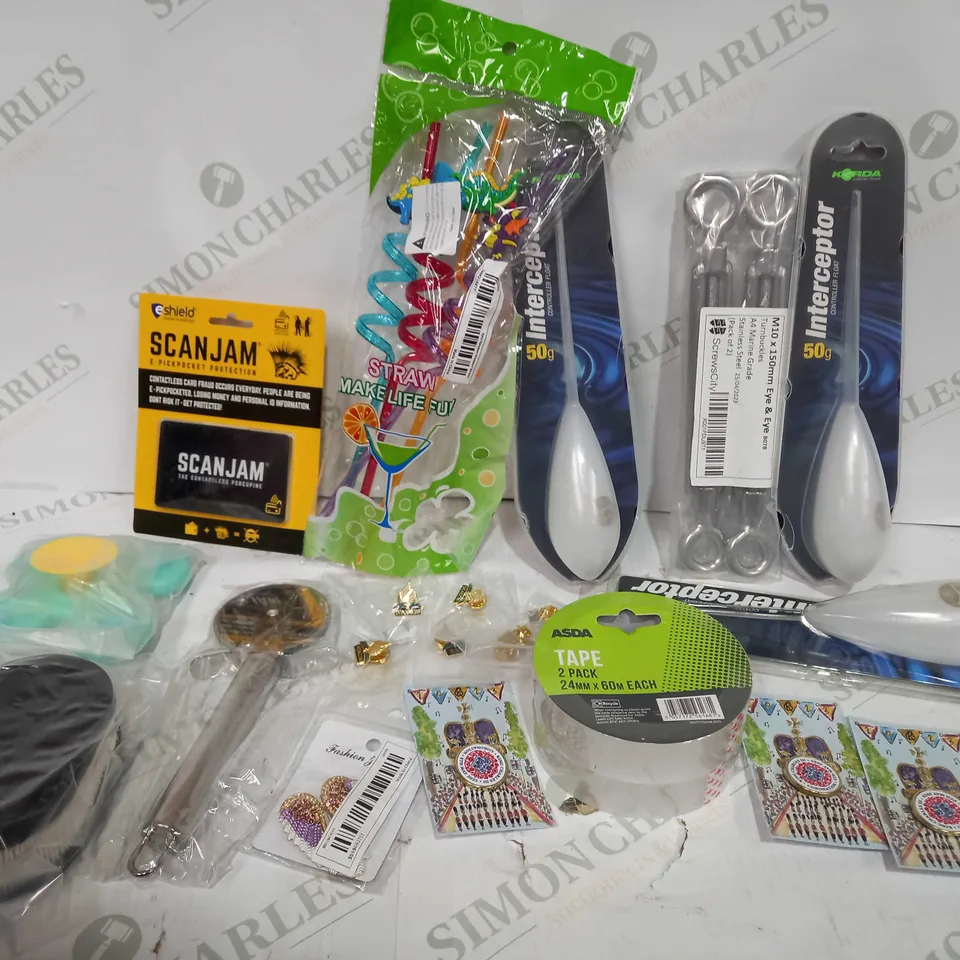BOX TO CONTAIN APPROX 30 X ASSORTED HOUSEHOLD PRODUCTS, INCLUDES PINS, PIZZA CUTTER, STRAWS ETC 