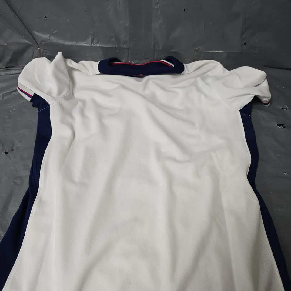 NIKE ENGLAND EUROS 24 FOOTBALL SHIRT - KIDS SIZE LARGE