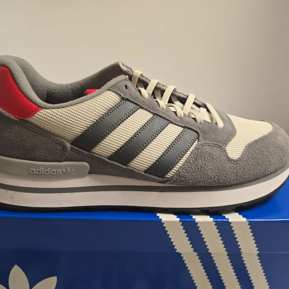 BOXED PAIR OF ADIDAS ZX 500 RS TRAINERS - GREY/BEIGE - UK 11 (MEN'S)