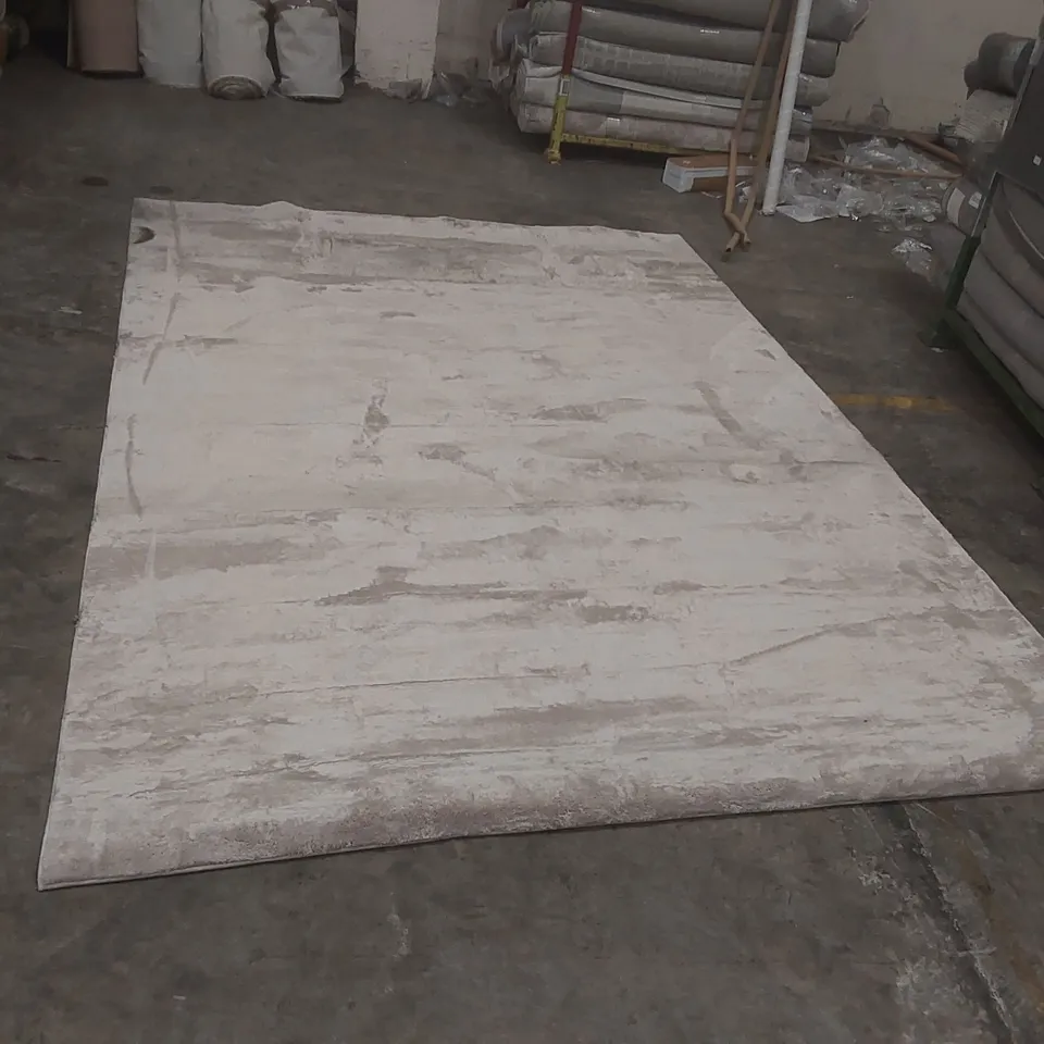 QUALITY DESIGNER FLUFFY RUG - APPROXIMATELY 340 x 240cm