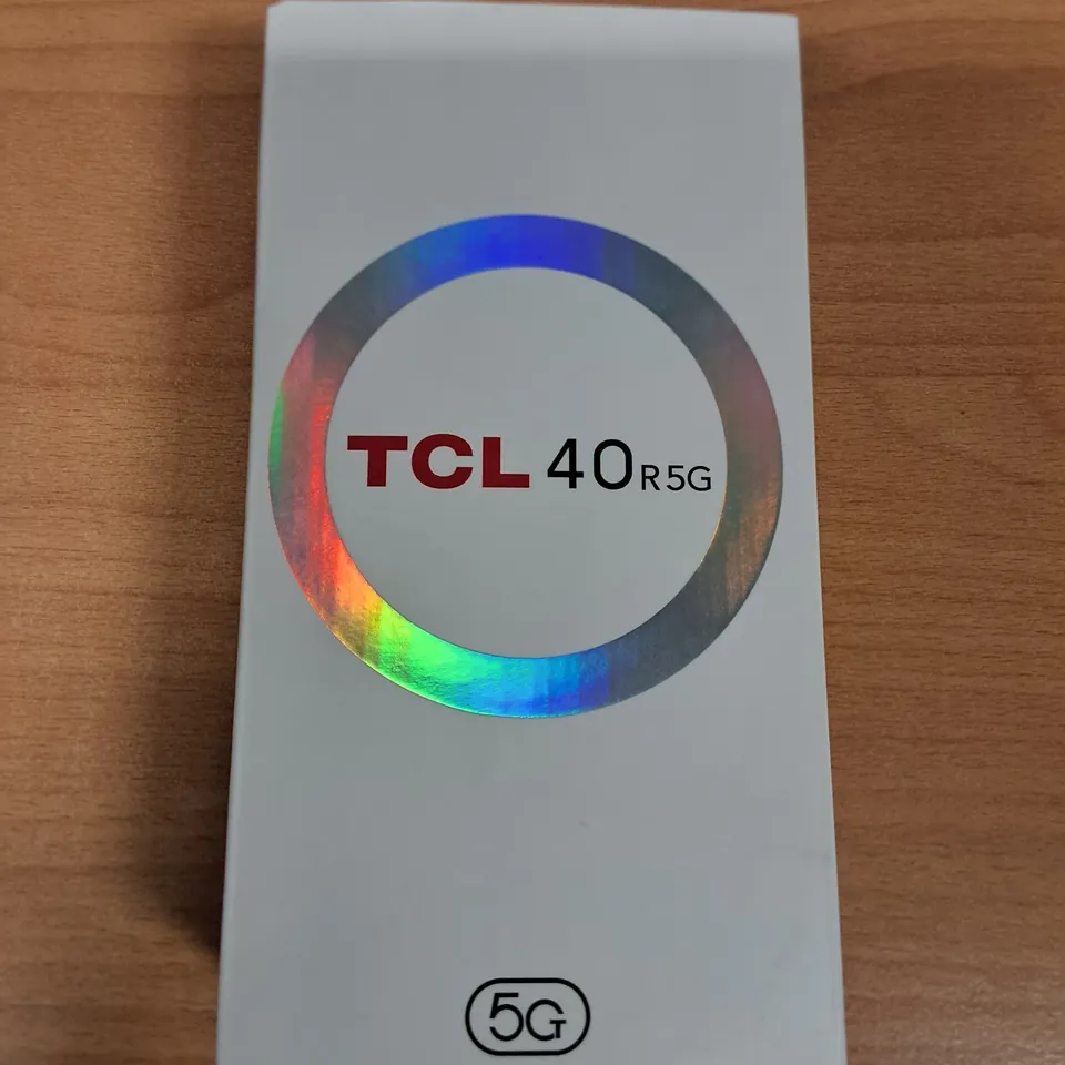 BOXED TCL 40 R5G IN STARLIGHT BLACK - T771K