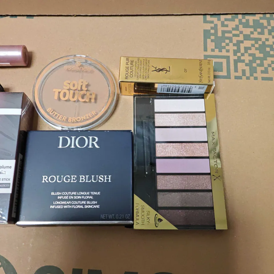 LOT OF 10 ASSORTED MAKE UP ITEMS TO INCLUDE DIOR, ESTEE LAUDER AND YSL