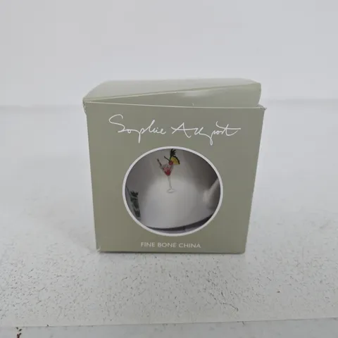 SOPHIE ALLPORT FINE BONE CHINA MUG