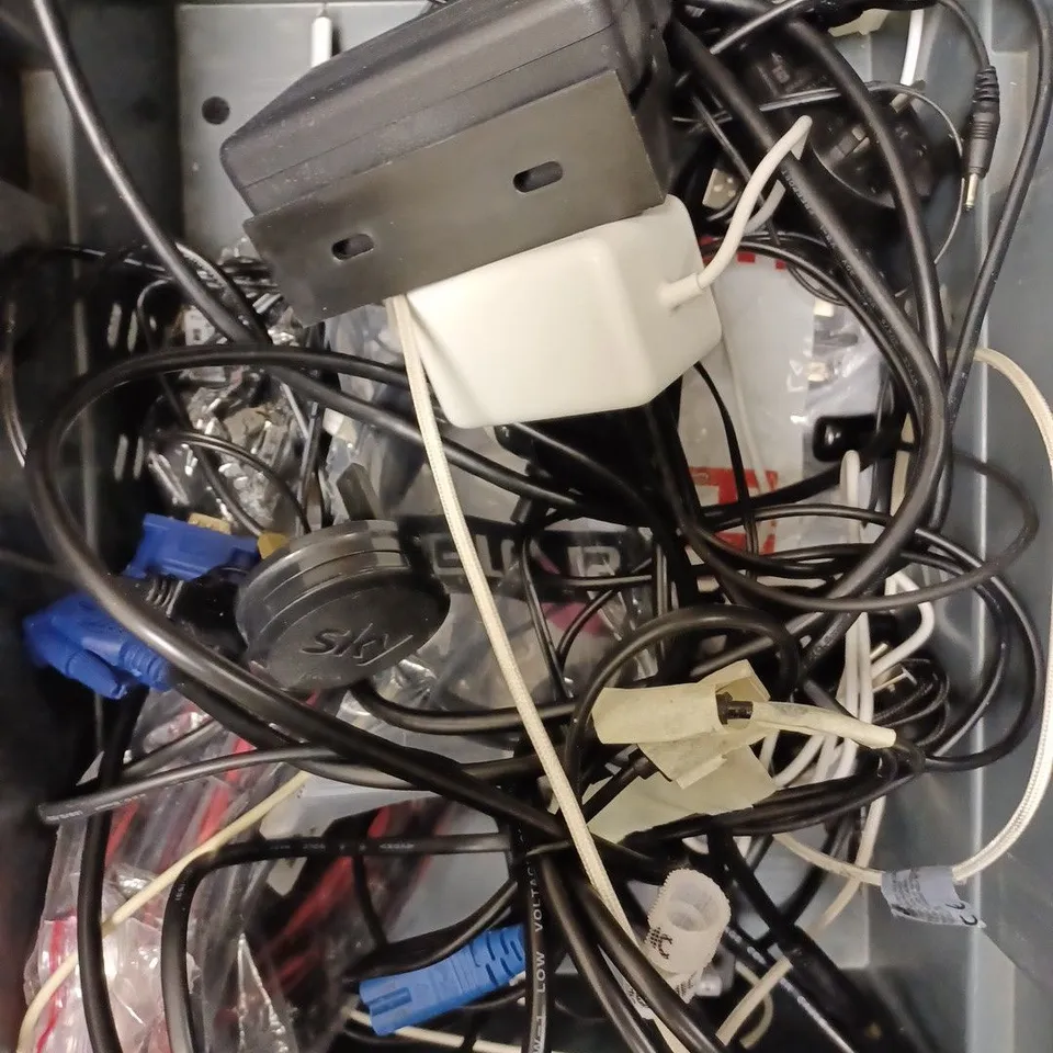 BOX OF APPROXIMATELY 20 ASSORTED HOUSEHOLD AND ELECTRICAL CABLES TO INCLUDE FIGURE OF 8 POWER SUPPLY, USB CHARGER PLUGS, ETHERNETS CABLES ETC 