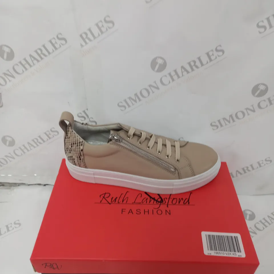 BOXED PAIR OF RUTH LANGSFORD ZIP DETAIL BEIGE LEATHER TRAINERS - SIZE 5