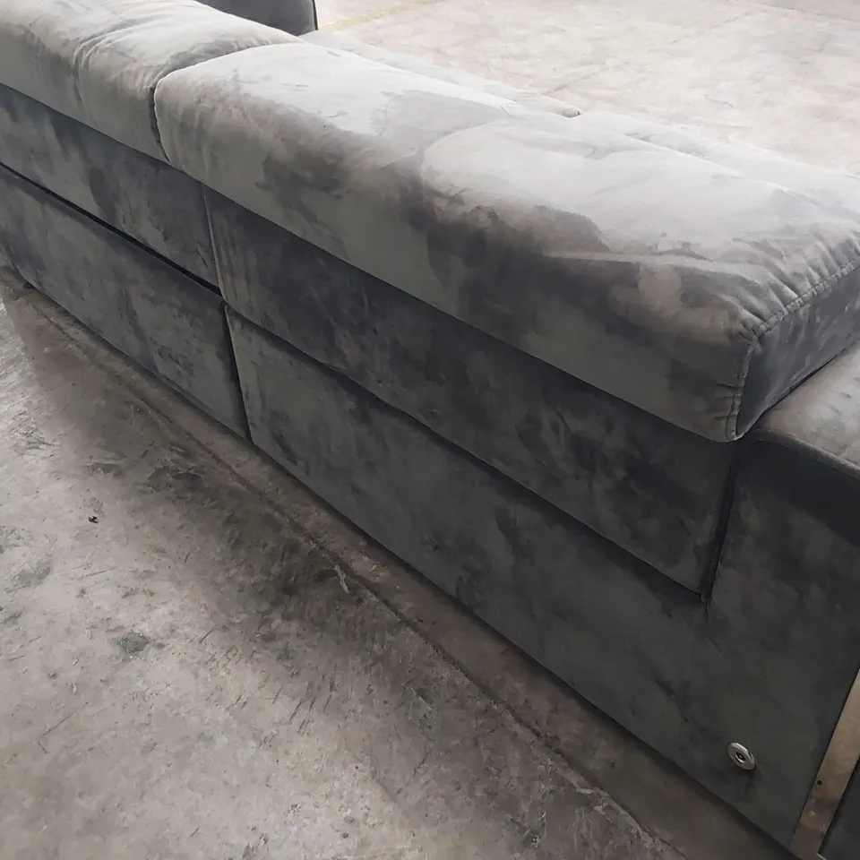 DESIGNER ZULU POWER RECLINING FOUR SEATER SOFA WITH POWER HEADRESTS GREY SUEDE 
