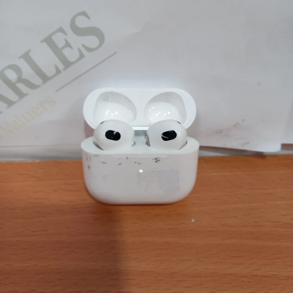 APPLE AIRPOD 3RD GENERATION