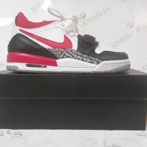 BOXED PAIR OF NIKE AIR JORDAN LEGACY 312 LOW SHOES IN WHITE/RED/BLACK UK SIZE 3