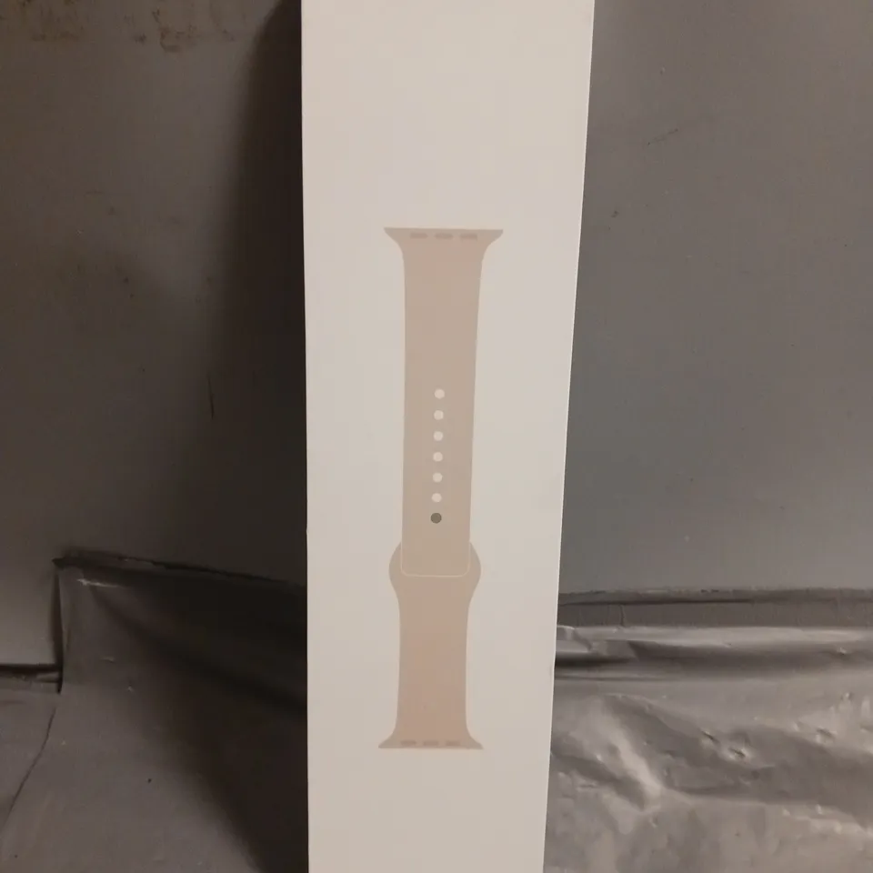 BOXED APPLE WATCH RUBBER STRAP IN STARLIGHT SPORT 45MM