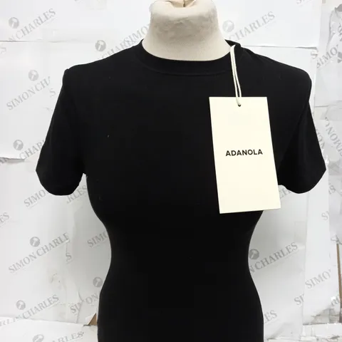 ADANOLA SHORT SLEEVE TOP SIZE M