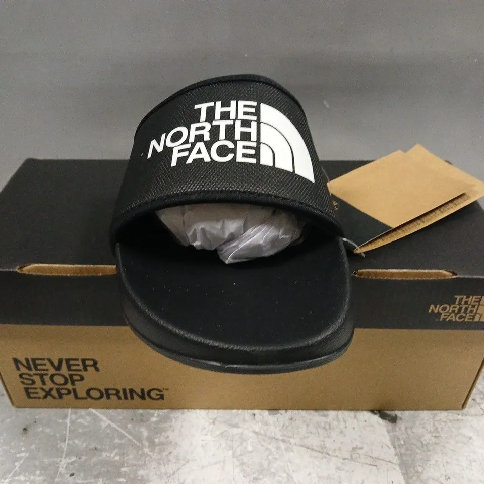 BOXED PAIR OF THE NORTH FACE MEN'S BASE CAMP SLIDE III IN BLACK SIZE UK 8