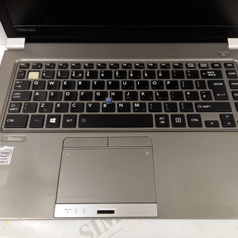 TOSHIBA TECRA Z40-A LAPTOP IN SILVER