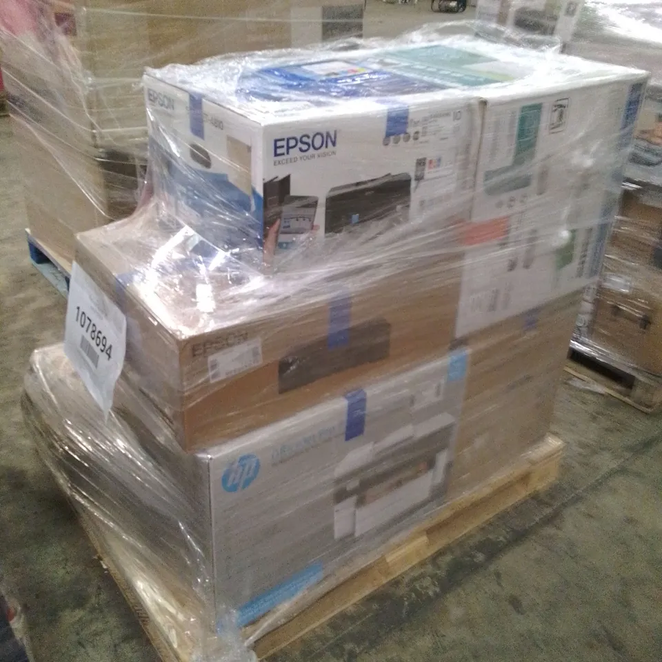 PALLET OF APPROXIMATELY 7 UNPROCESSED RAW RETURN HOUSEHOLD AND ELECTRICAL GOODS TO INCLUDE;