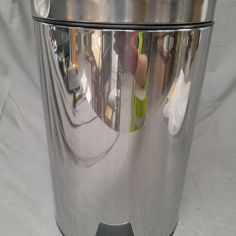 BOXED UNBRANDED BIN IN SILVER