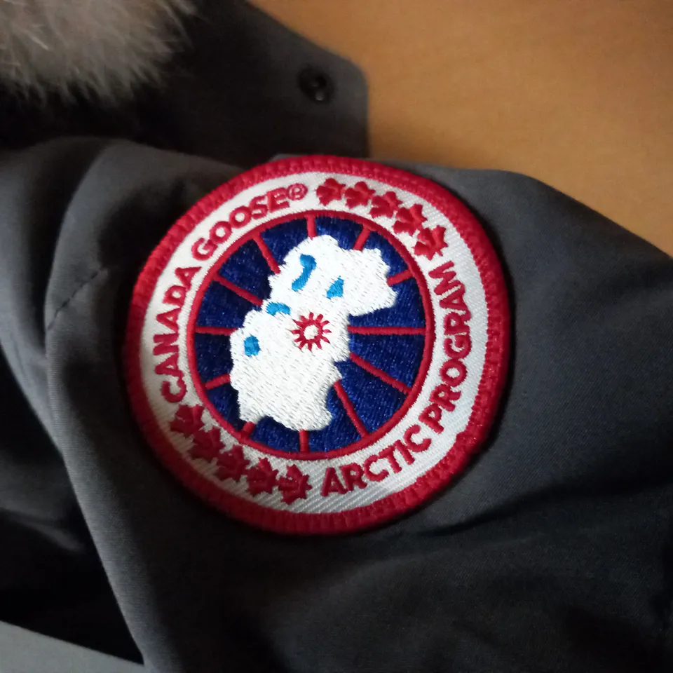 CANADA GOOSE FUSION GREY COAT - S/P