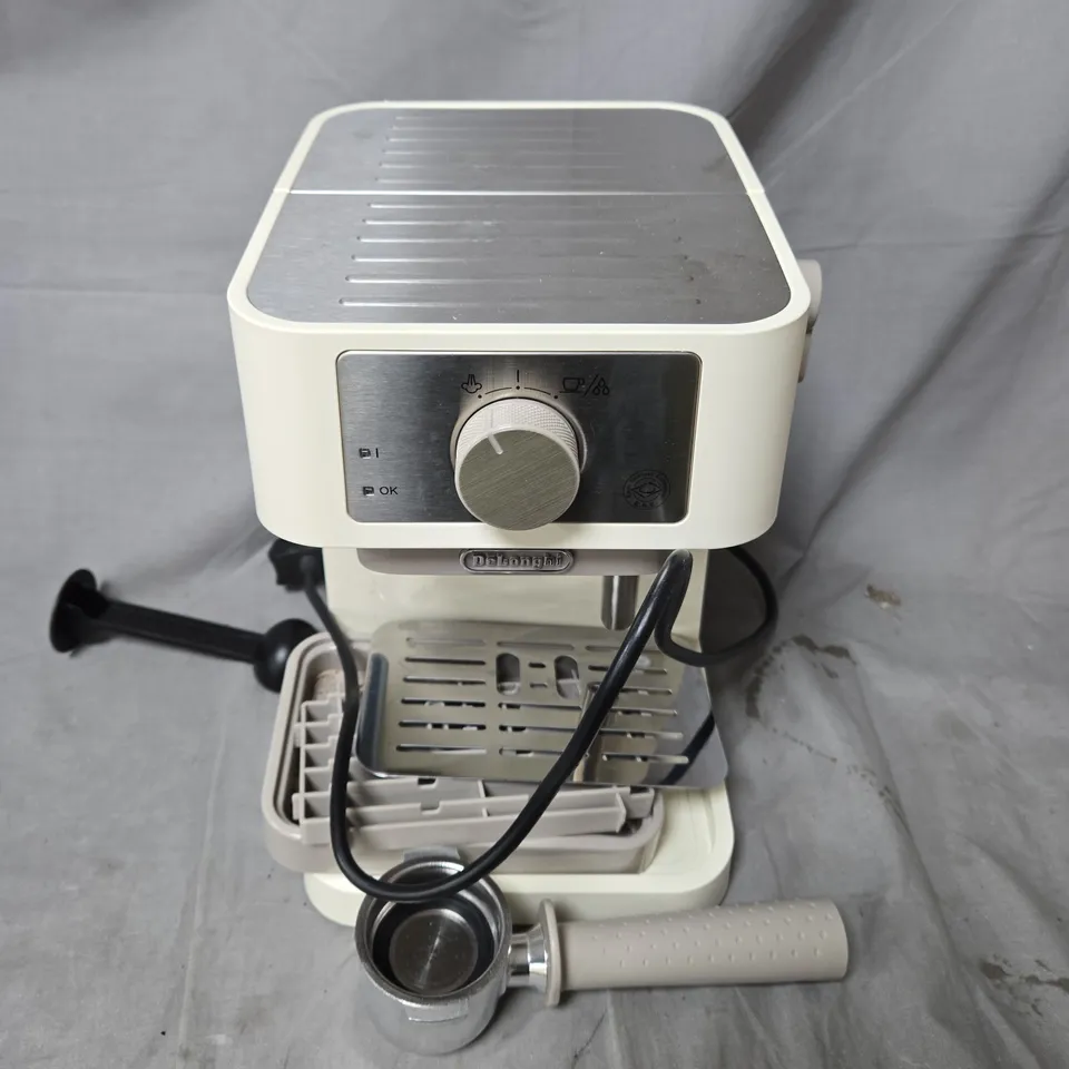 BOXED DE'LONGHI STILOSA, BARISTA ESPRESSO MACHINE & CAPPUCCINO MAKER, EC260.CR IN WHITE