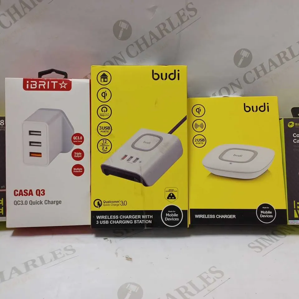LOT OF APPROX 10 ASSORTED ELECTRICAL ITEMS TO INCLUDE BUDI WIRELESS CHARGING STATION, RUKINI CAR CHARGER, IBRIT CASA Q3 QUICK CHARGER, ETC 