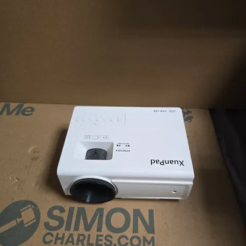 XUANPAD PROJECTOR – WHITE PORTABLE HOME CINEMA