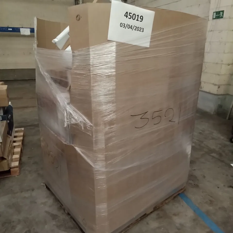 PALLET OF ASSORTED ITEMS INCLUDING BRAIN&DANY STORAGE OTTOMAN, AEYLA WEIGHTED BLANKET, GARCARE CORDED 2 IN 1 POLE HEDGE TRIMMER, BACOENG ASH VACUUM, STOREMIC TOILET SEAT 