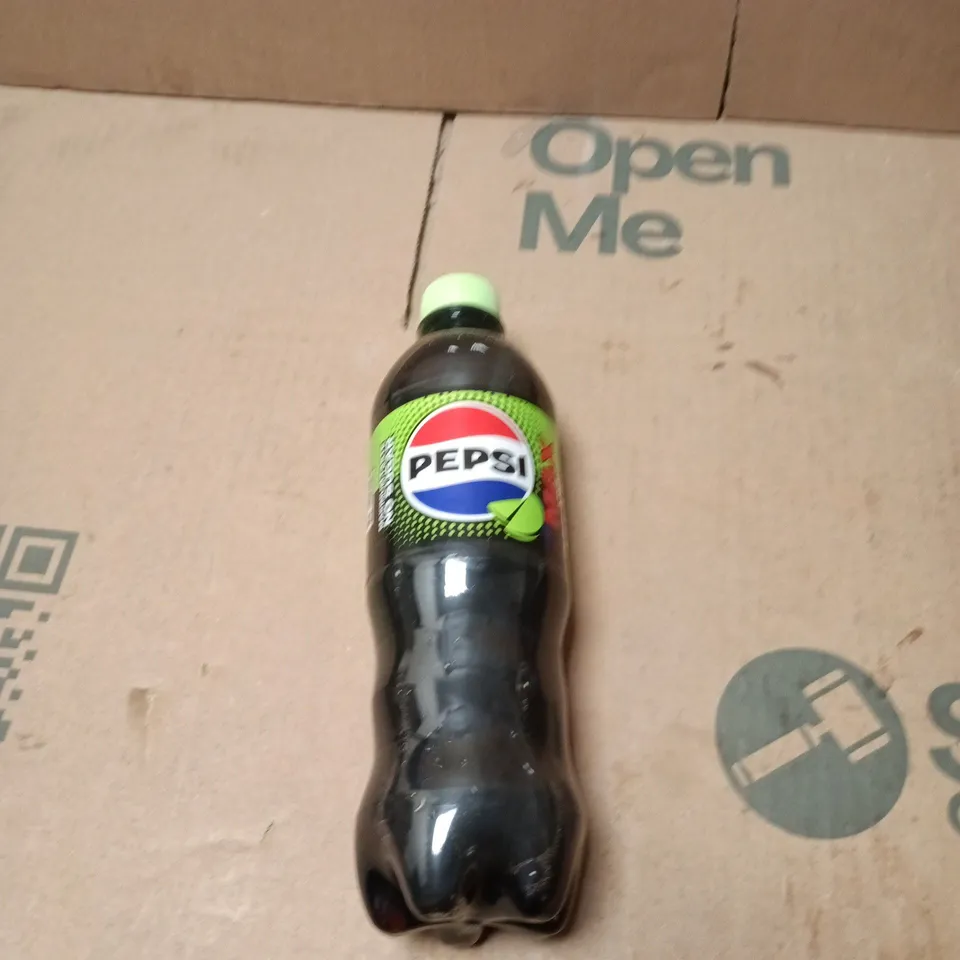 APPROXIMATELY 12  ASSORTED DRINK ITEMS INCLUDING MOMO KOMBUCHA AND PEPSI MAX LIME 