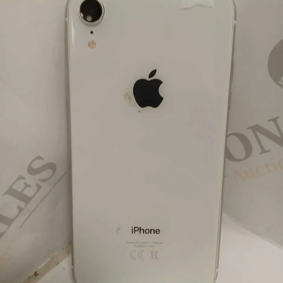 APPLE IPHONE XR - WHITE