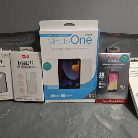BOX OF APPROXIMATELY 40 ASSORTED MOBILE PHONE ACCESSORIES & TABLET ACCESSORIES INCLUDE - TECH 21 , INVISIBLE SHIELD , MINUTE ONE