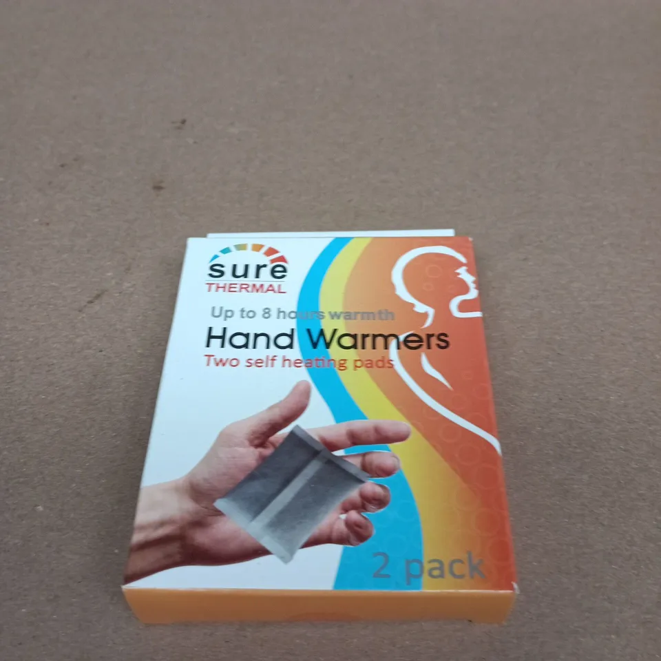 BOX OF APPROXIMATELY 10 ASSORTED GOODS INCLUDING UNISWAB PRE INJECTION SWABS, COLLAPSIBLE WATER BOTTLE AND SURE THERMAL HAND WARMERS