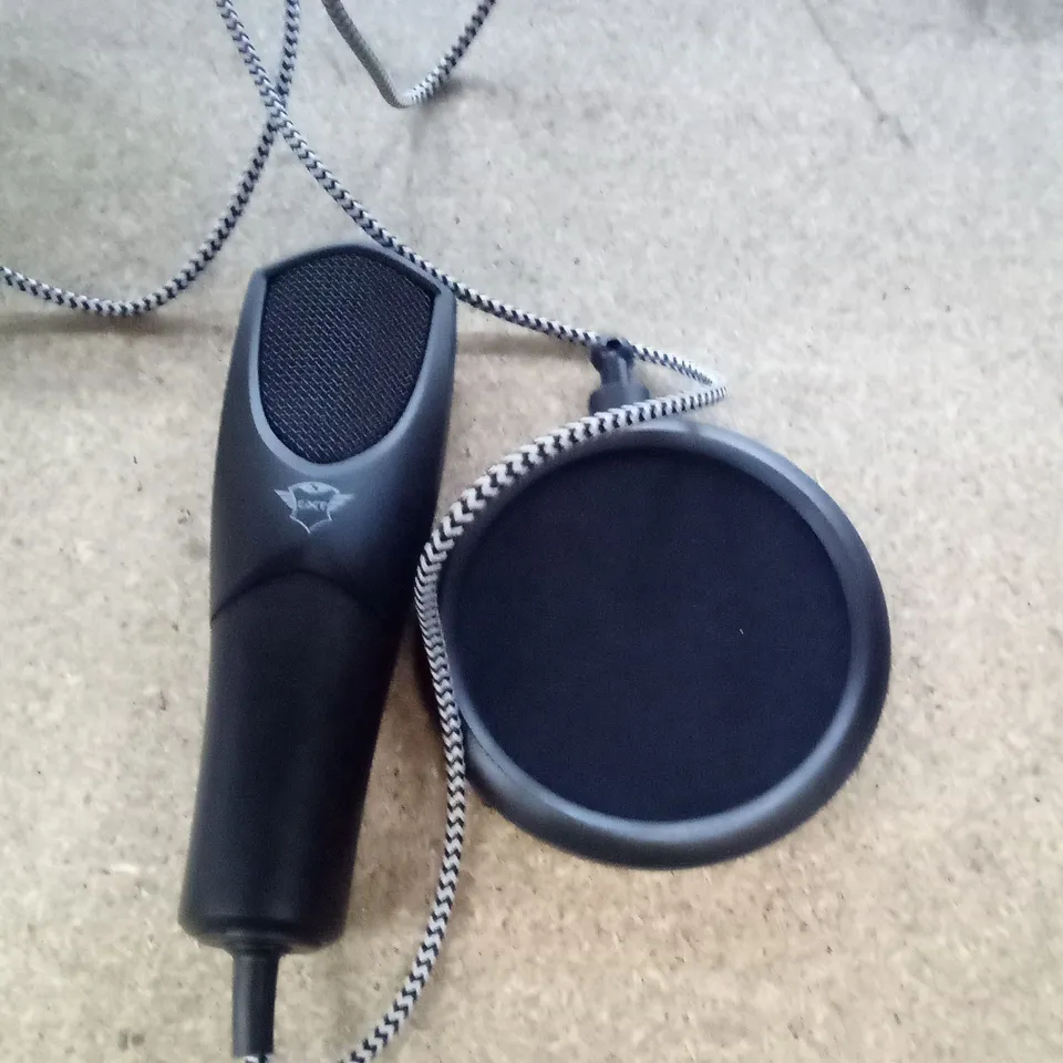 BOXED GXT MICROPHONE 