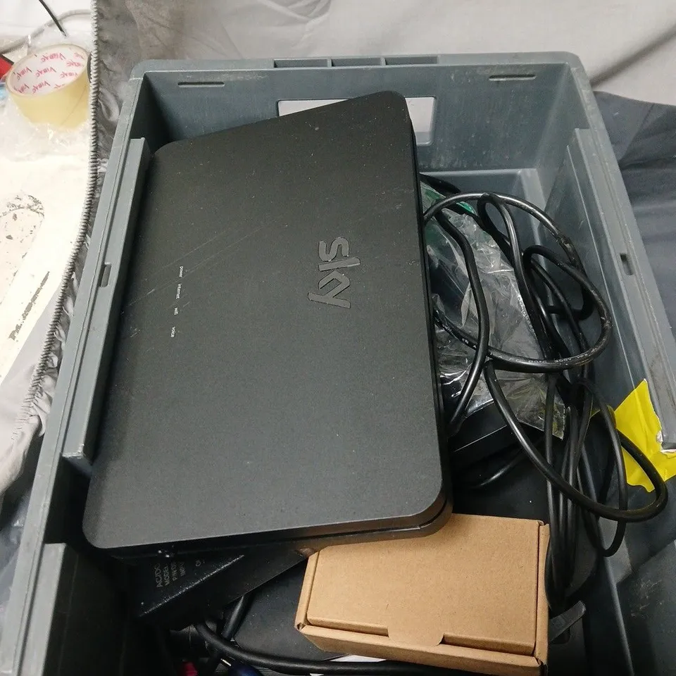 APPROXIMATELY 5 SKY WIFI ROUTERS