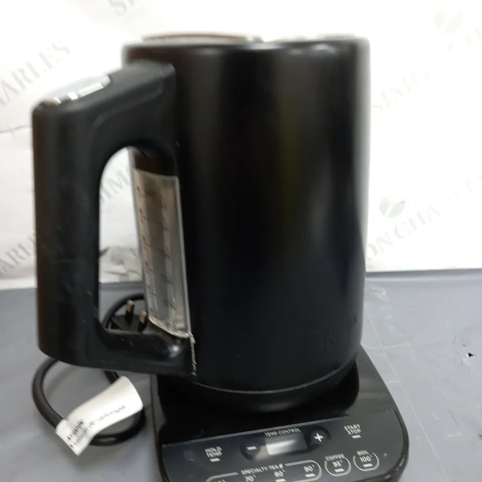 BOXED NINJA PERFECT TEMPERATURE KETTLE KT200UK