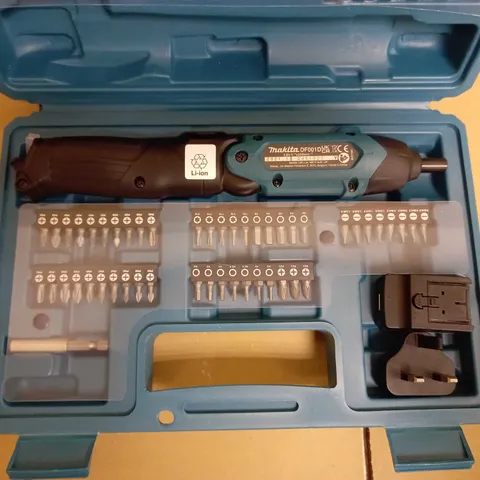 MAKITA DF001DW SCREWDRIVER COMPLETE WITH BUILT-IN BATTERY, 6 W, 3.6 V, BLUE