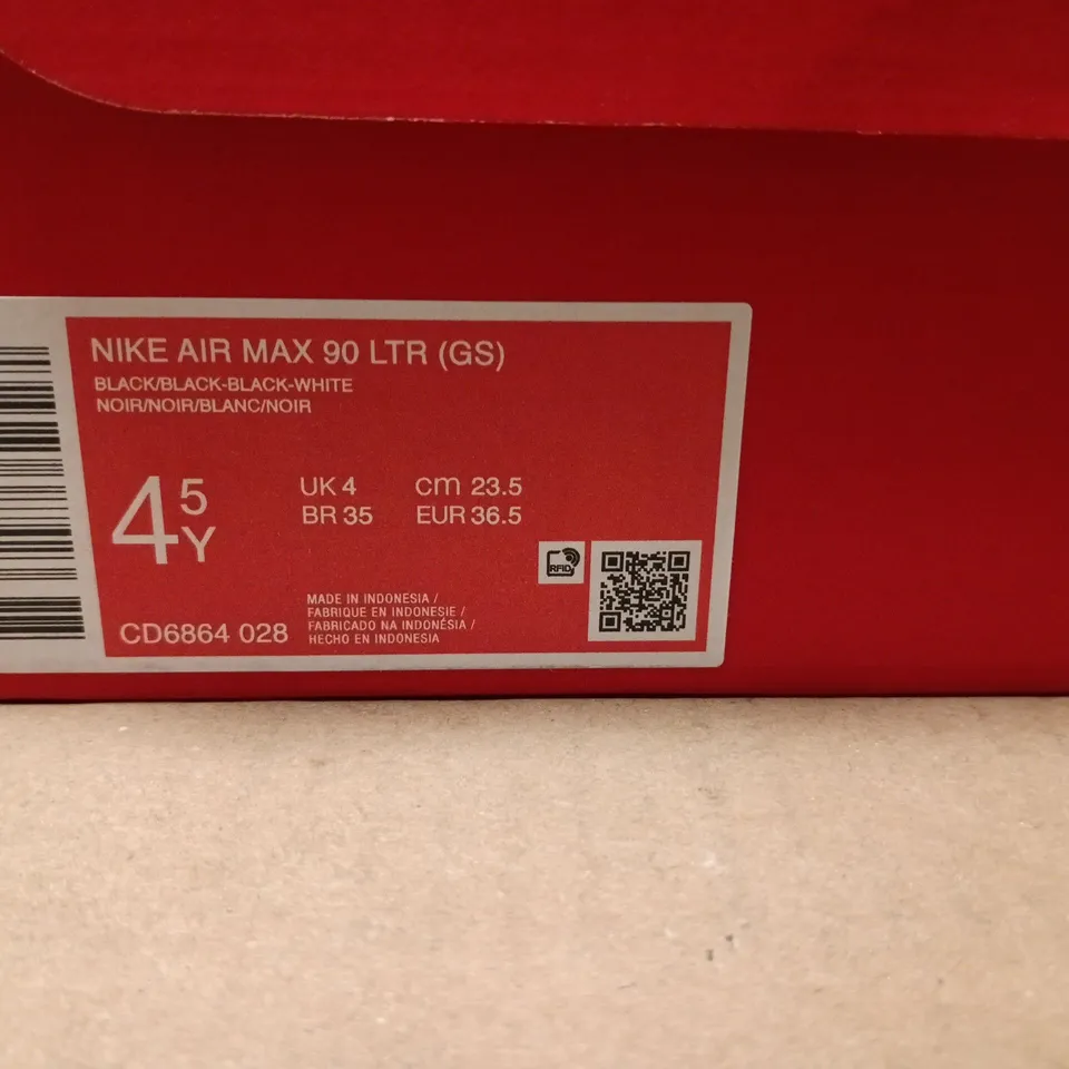NIKE AIR MAX 90 LTR (GS) TRAINERS – BLACK/BLACK-WHITE, UK4 (US 4Y)