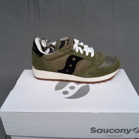 BOXED PAIR OF SAUCONY JAZZ ORIGINAL VINTAGE UK 3.5