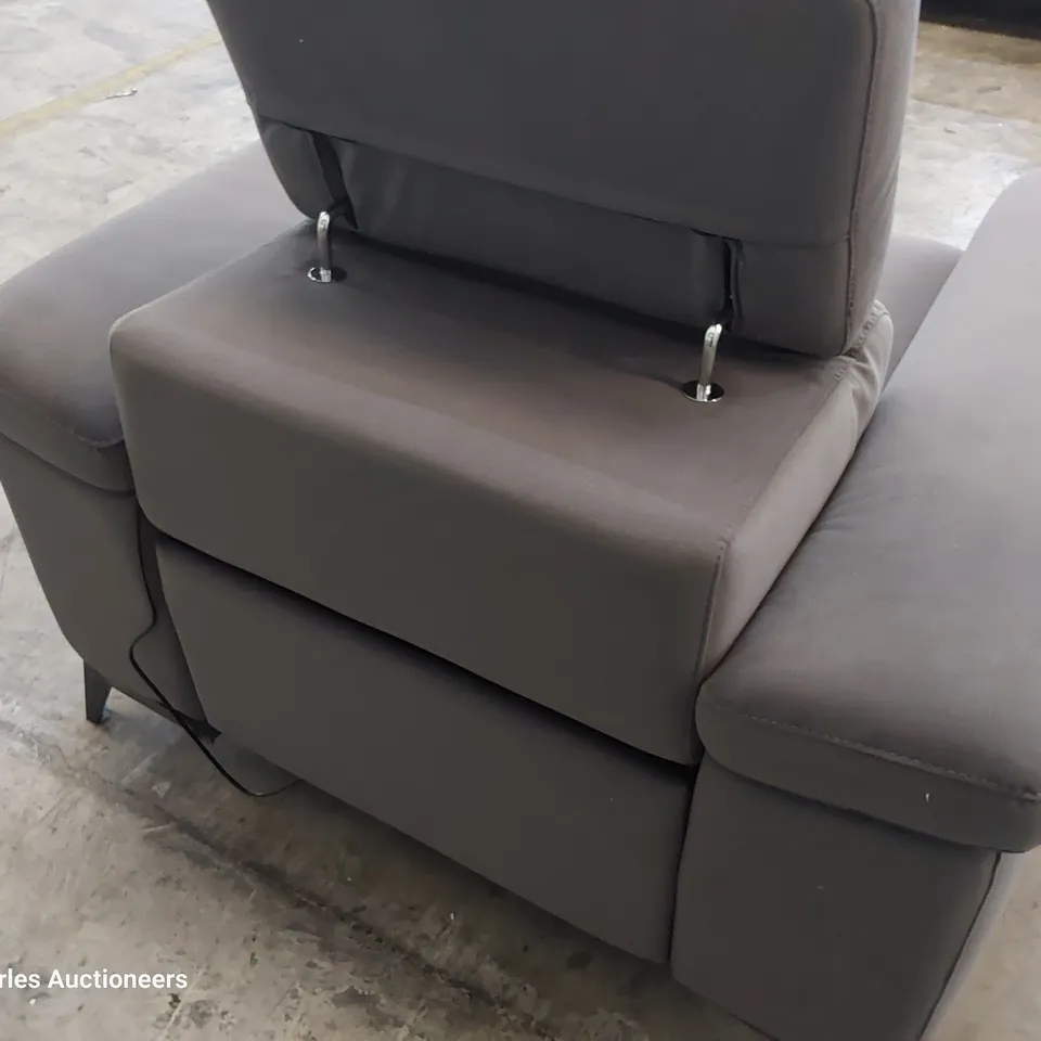 QUALITY ITALIAN DESIGNER FLAVIO POWER RECLINING EASY CHAIR WITH ADJUSTABLE HEADREST GREY PLUSH FABRIC 