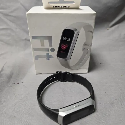 SAMSUNG FIT FITNESS BAND – BLACK STRAP SM-R370