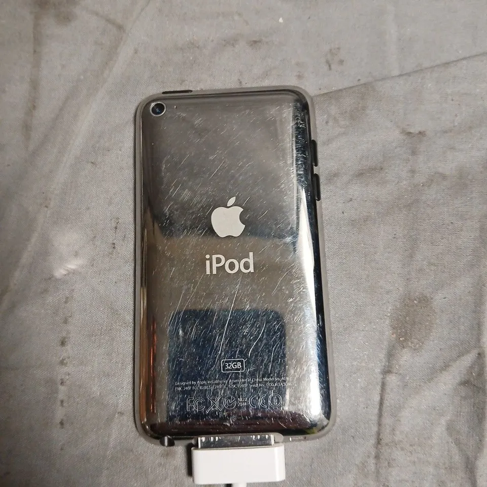 APPLE IPOD TOUCH 32GB