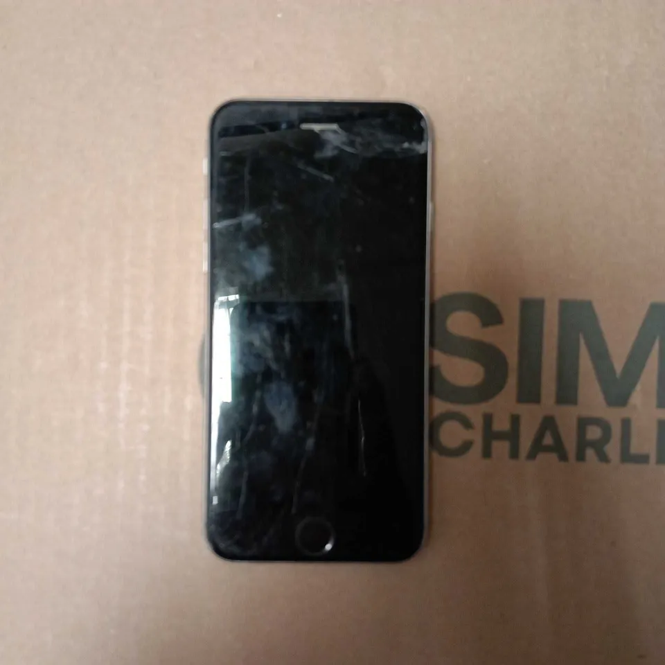 APPLE IPHONE 6s (A1688)