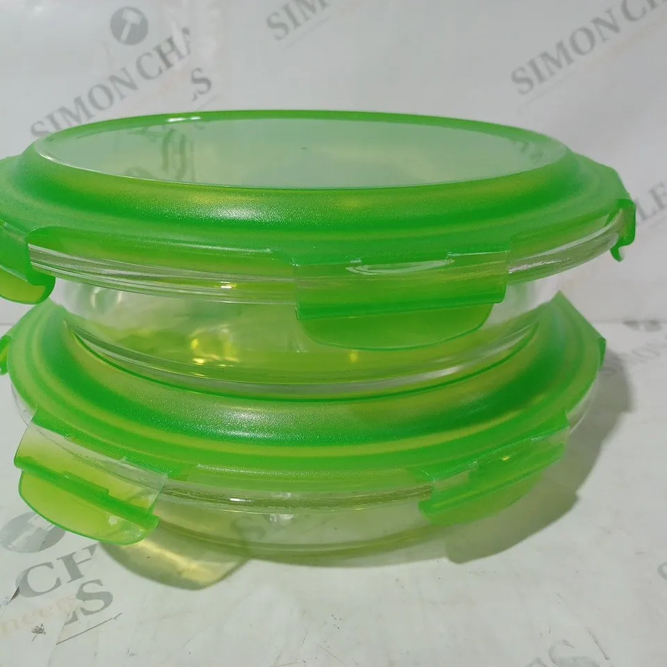 BOXED SET OF 2 LOCK & LOCK GLASS OVEN DISHES WITH PLASTIC LIDS