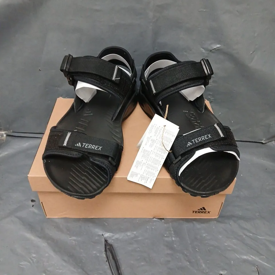 BOXED PAIR OF ADIDAS TERREX HYDROTERRA SANDALS - 9 