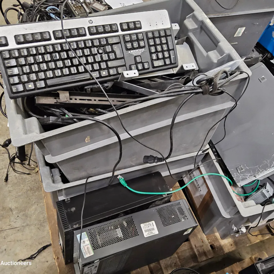 PALLET OF ASSORTED IT EQUIPMENT INCLUDING CABLES, POWER LEADS, KEYBOARDS.