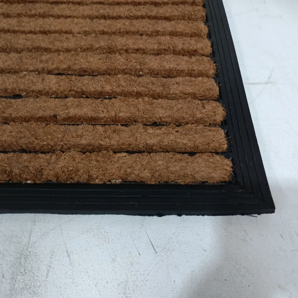HEAVY DUTY COIR DOOR MAT - APPROXIMATELY 75CM X 45CM