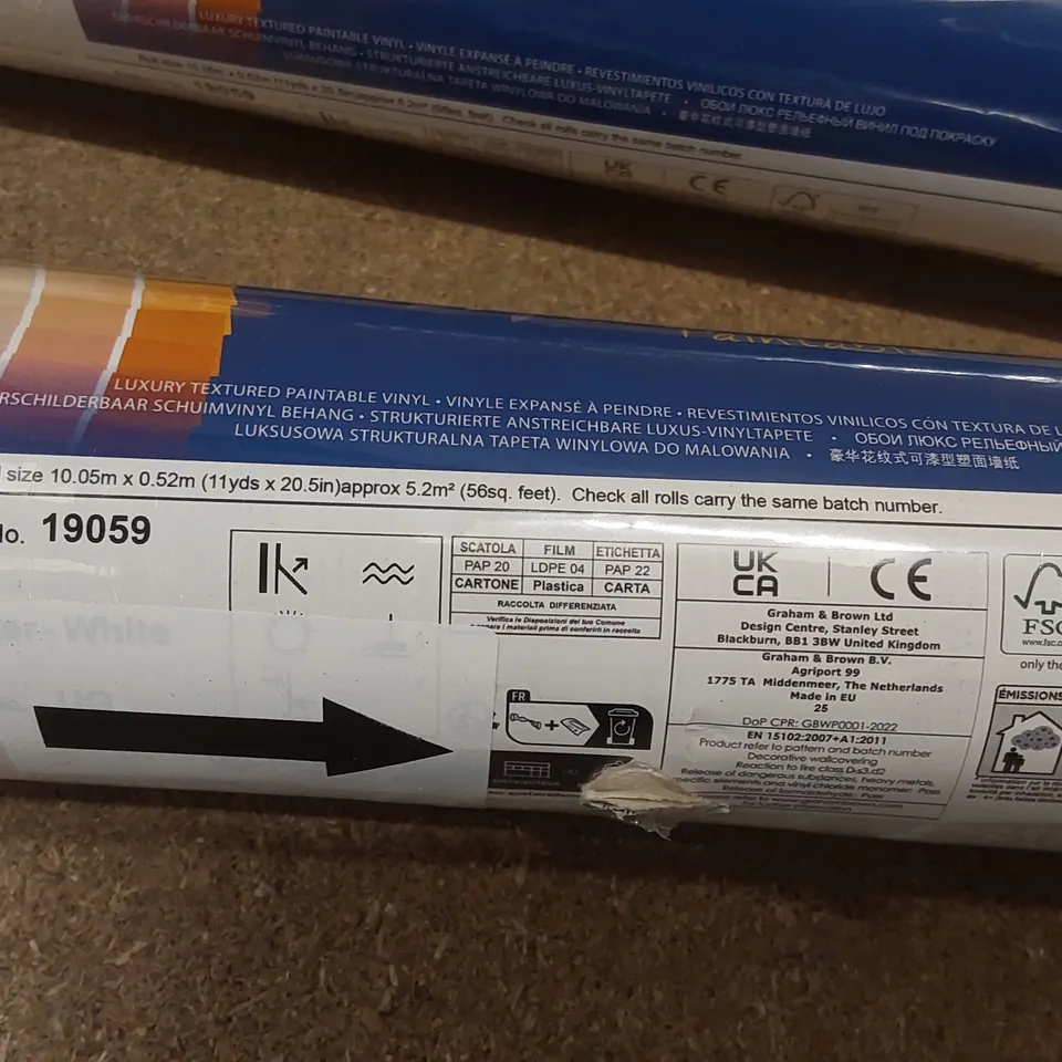 4x ROLLS OF SUPERFRESCO PAINTABLE PLASTER WHITE DURABLE HEAVY DUTY TEXTURED WALLPAPER 