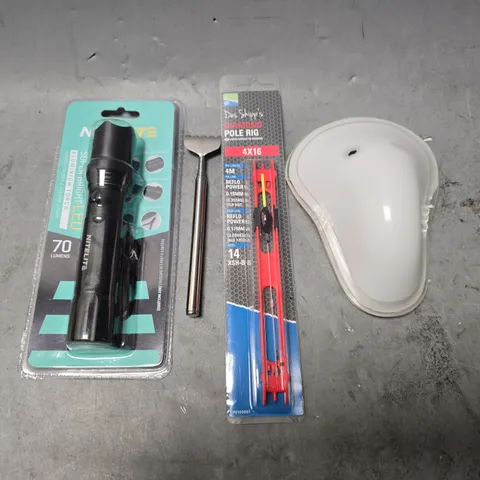 APPROXIMATELY 12 ASSORTED ITEMS TO INCLUDE - CRICKET BOX , POLE RIG , BACK SCRATCHER ETC