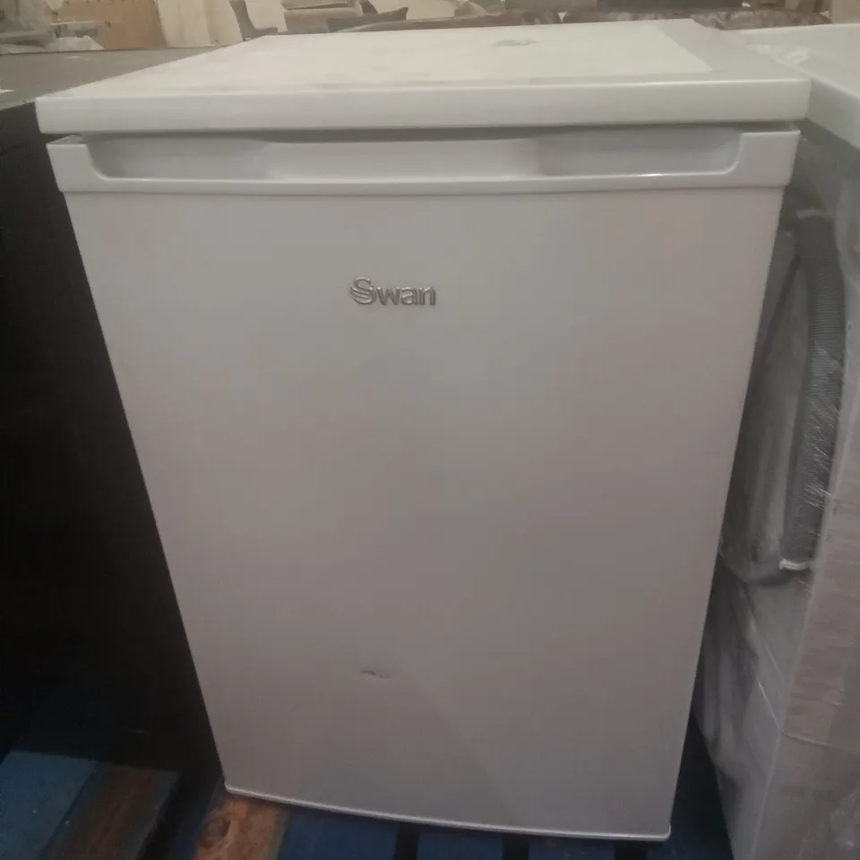 SWAN SR70201WA 55CM UNDERCOUNTER FRIDGE-WHITE