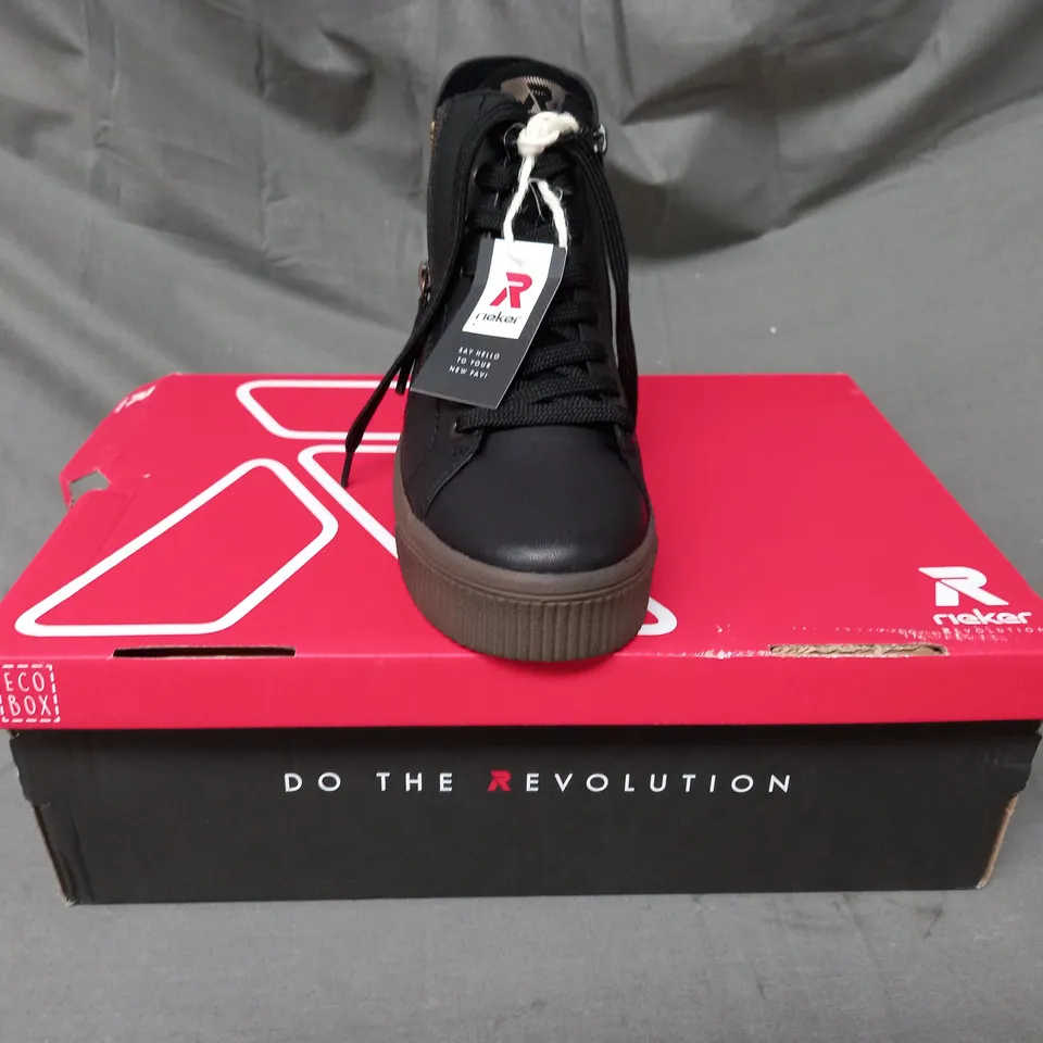 BOXED PAIR OF RIEKER PLATFORM REVOLUTION SHOES IN BLACK SIZE 3.5